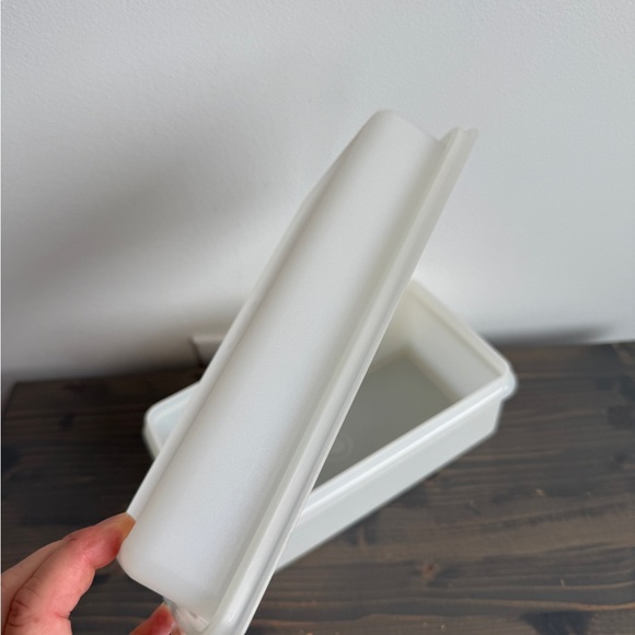 Vintage Tupperware loaf container - Picture 9 of 11